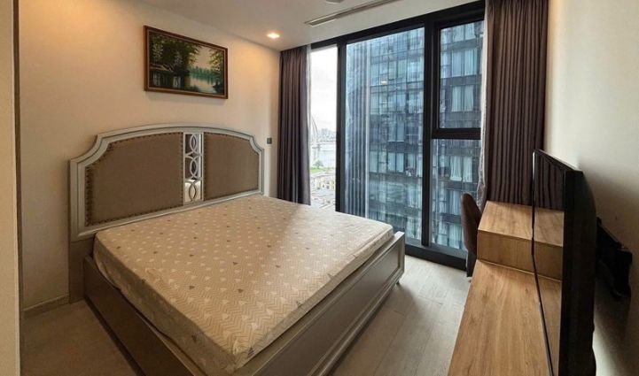 2-Bedroom Luxury Apartment Vinhomes Golden River, District 1, $1,136/month 69sqm 1,136 USD/month