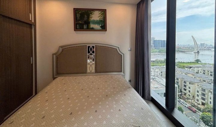 2-Bedroom Luxury Apartment Vinhomes Golden River, District 1, $1,136/month 69sqm 1,136 USD/month