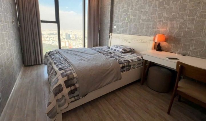 2-Bedroom Apartment Vinhomes Golden River, District 1 - $1,212/month 68sqm 1,212 USD/month