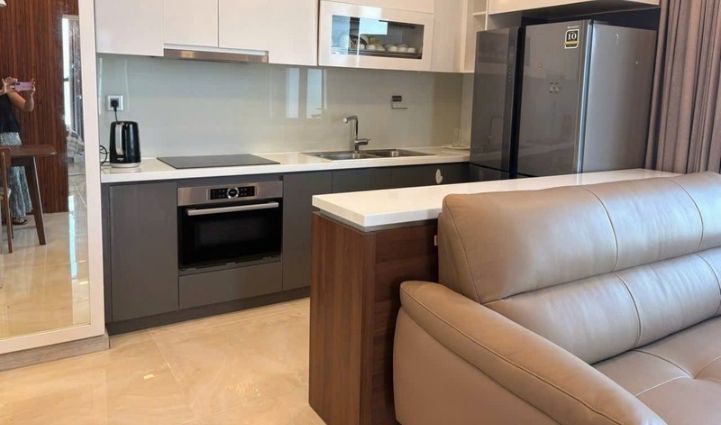 2-Bedroom Apartment Vinhomes Golden River, District 1 - $1,212/month 68sqm 1,212 USD/month