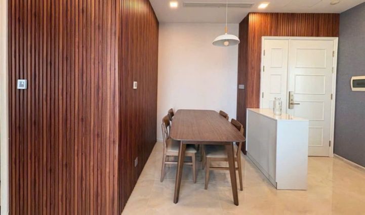 2-Bedroom Apartment Vinhomes Golden River, District 1 - $1,212/month 68sqm 1,212 USD/month