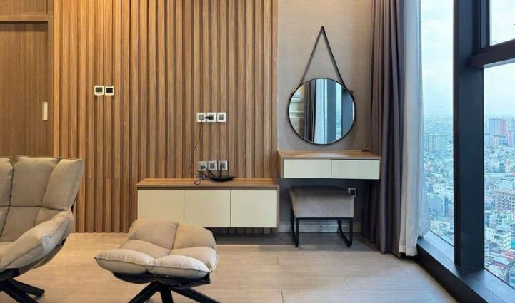 3-Bedroom Luxury Apartment Vinhomes Golden River, District 1 - $1,704/month 110sqm 1,704 USD/month