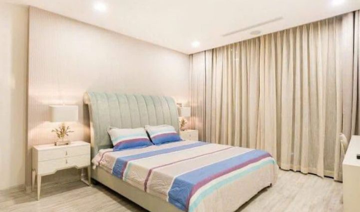 3-Bedroom Apartment Vinhomes Golden River, District 1 - $2,083/month 126sqm 2,083 USD/month