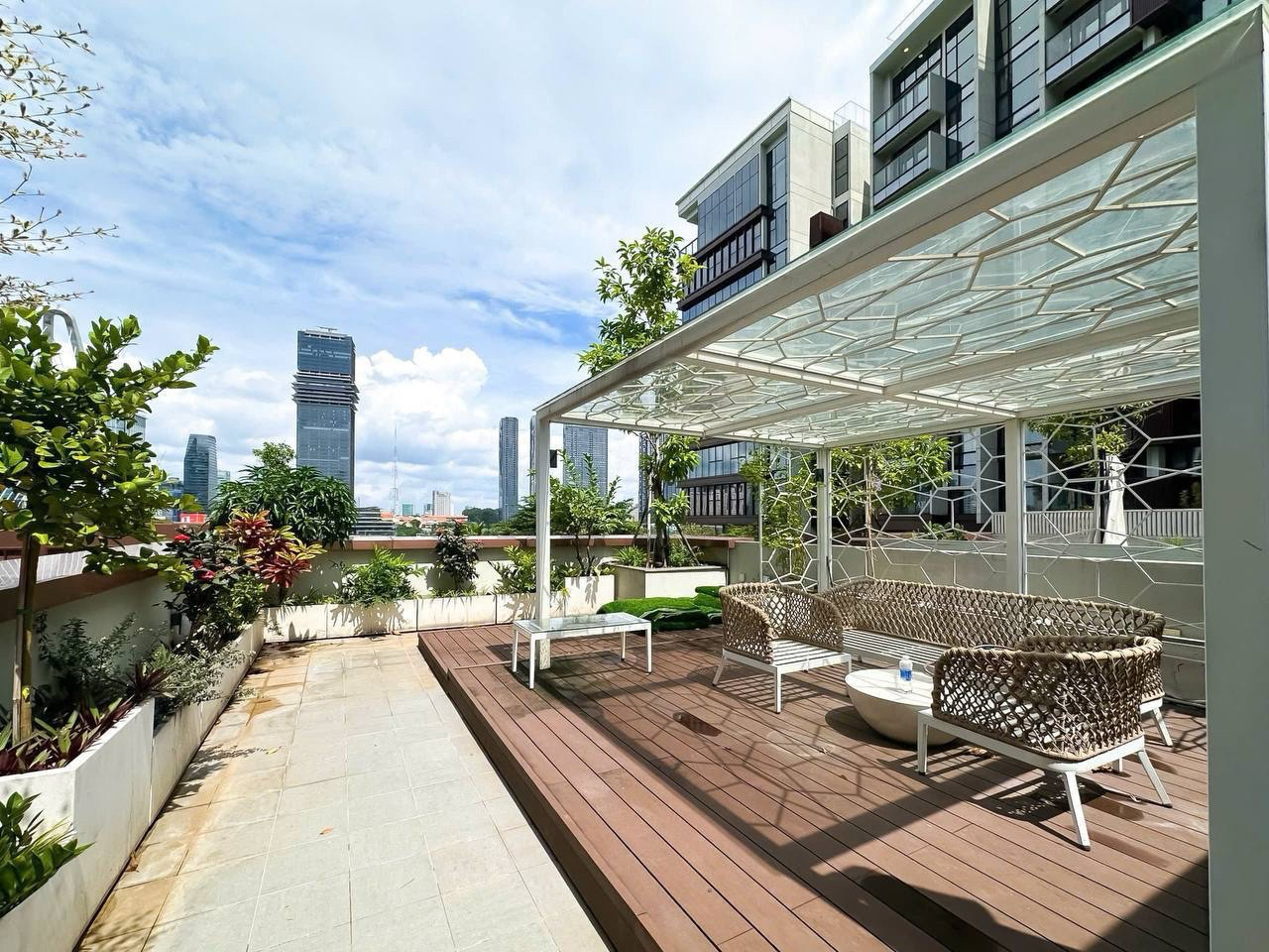 Duplex 4 Bedroom Galleria Apartment For Rent in Thu Thiem, District 2 220sqm 4,000 USD/month