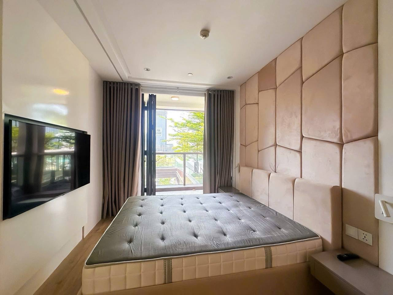 Duplex 4 Bedroom Galleria Apartment For Rent in Thu Thiem, District 2 220sqm 4,000 USD/month