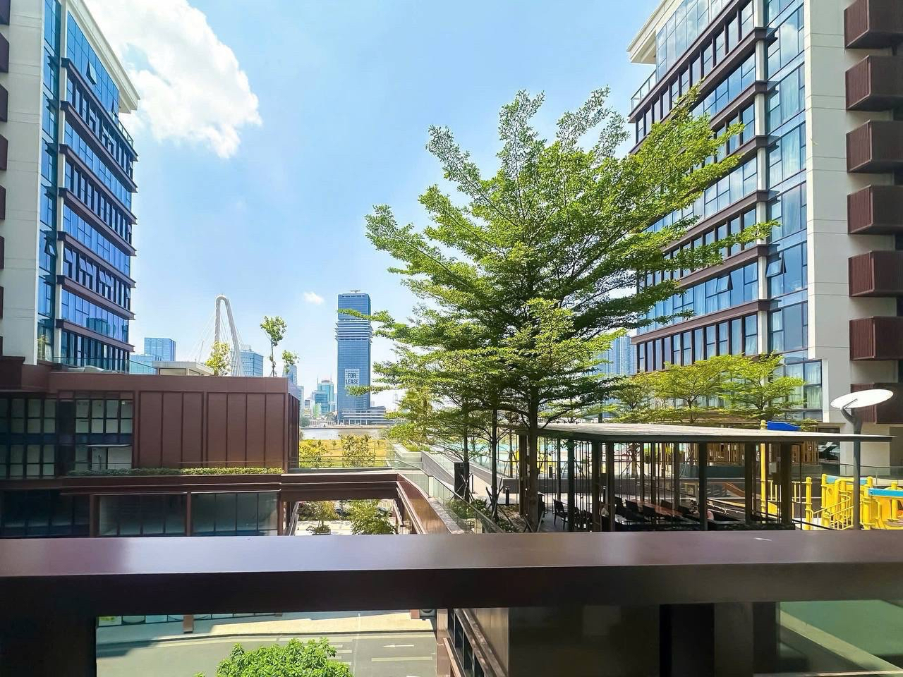 Duplex 4 Bedroom Galleria Apartment For Rent in Thu Thiem, District 2 220sqm 4,000 USD/month