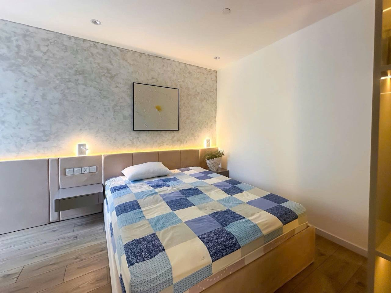 Duplex 4 Bedroom Galleria Apartment For Rent in Thu Thiem, District 2 220sqm 4,000 USD/month