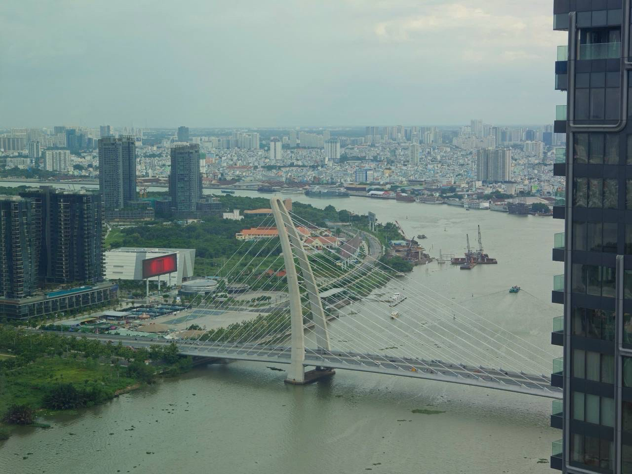 Grand Marina Saigon Apartment for Rent in District 1, HCMC 186sqm 8,000 USD/month