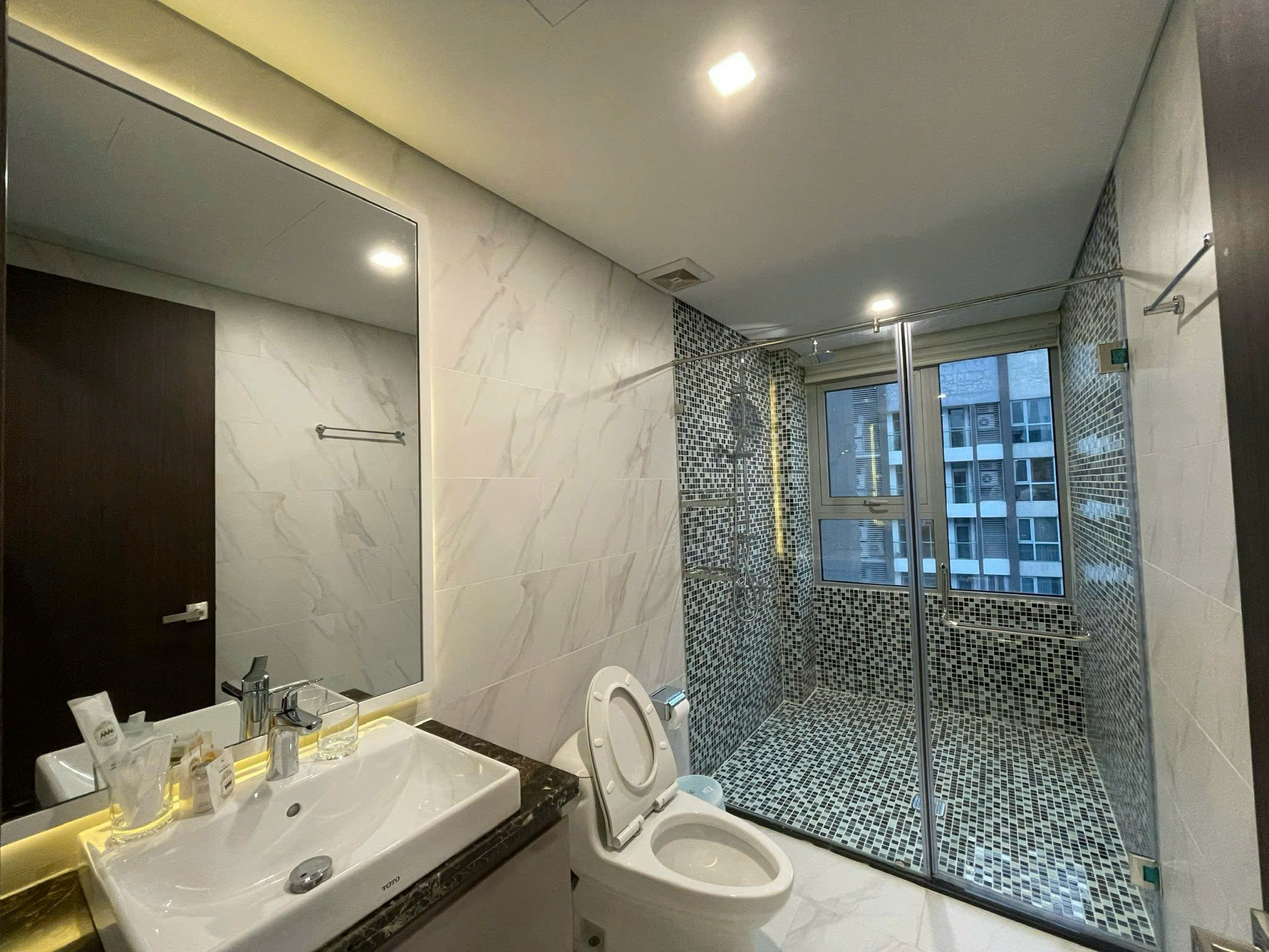 Penthouse for Rent Vinhomes Central Park Binh Thanh HCMC 180sqm 3,500 USD/month