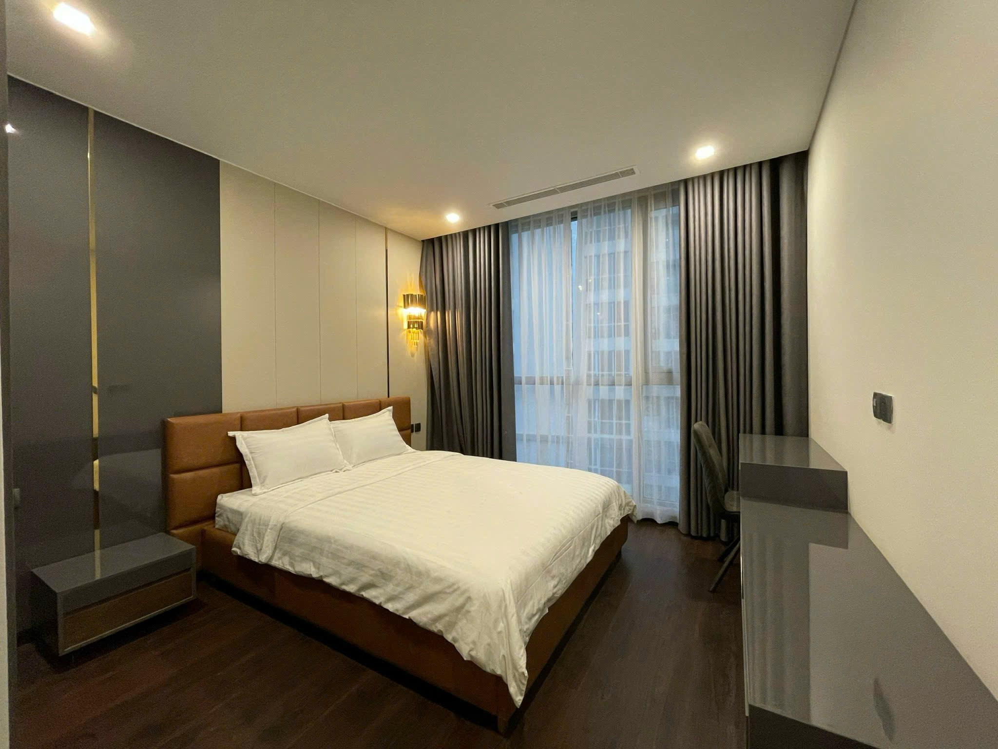 Penthouse for Rent Vinhomes Central Park Binh Thanh HCMC 180sqm 3,500 USD/month
