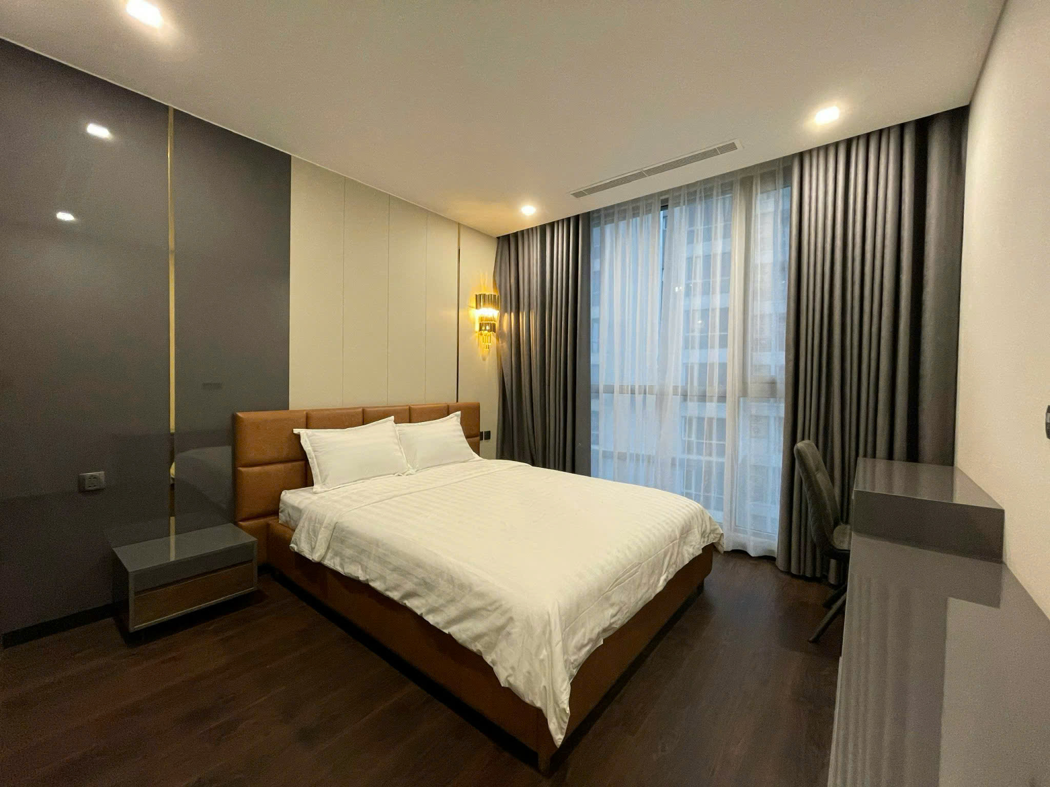 Penthouse for Rent Vinhomes Central Park Binh Thanh HCMC 180sqm 3,500 USD/month