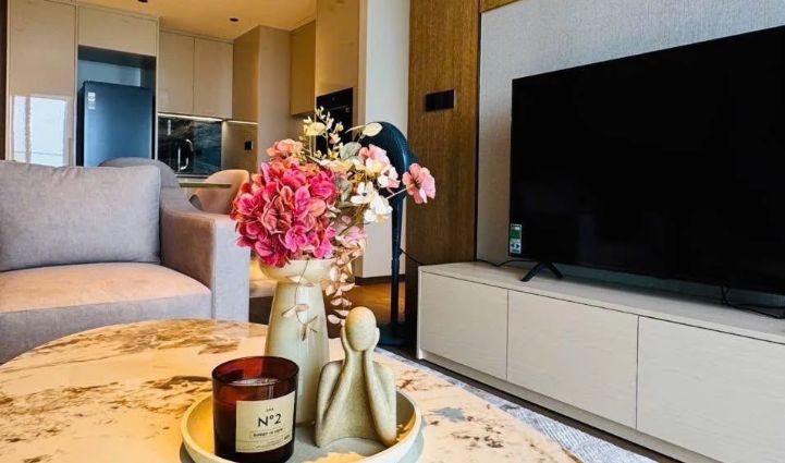 Grand Marina Saigon 1-Bed Apartment, $2,273/month 62sqm 2,273 USD/month