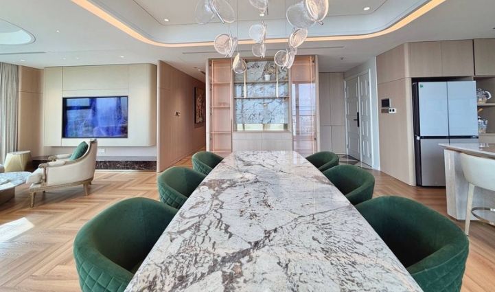 4-Bedroom Apartment Vinhomes Golden River, District 1 - $5,682/month 160sqm 5,682 USD/month