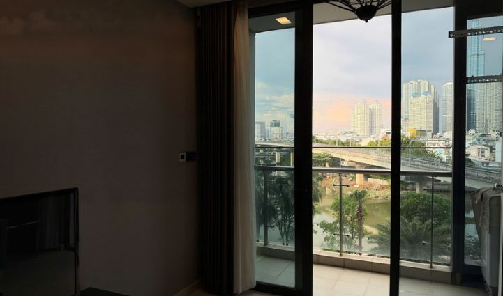 1-Bedroom Apartment Vinhomes Golden River, District 1 - $795/month 50sqm 795 USD/month