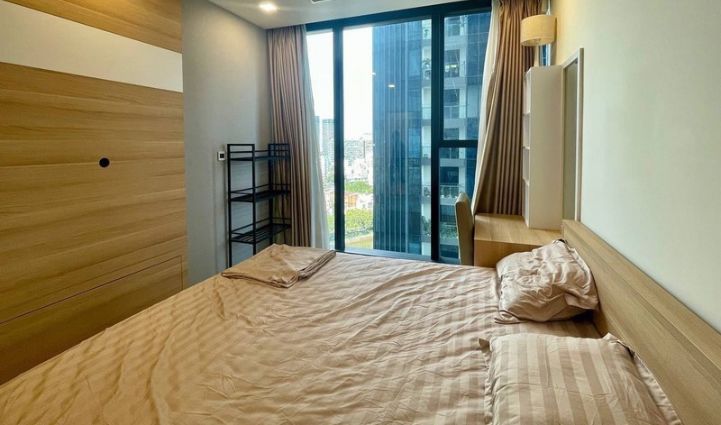 1-Bedroom Apartment Vinhomes Golden River, District 1 - $947/month 50sqm 947 USD/month