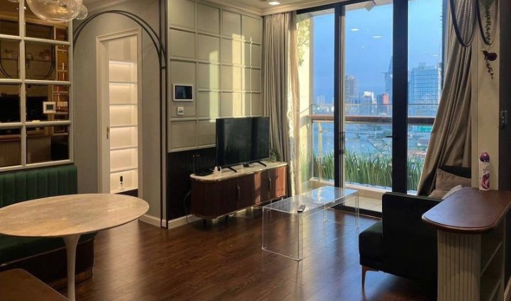 2-Bedroom Luxury Apartment Vinhomes Golden River District 1 - $1,326/month 74sqm 1,326 USD/month