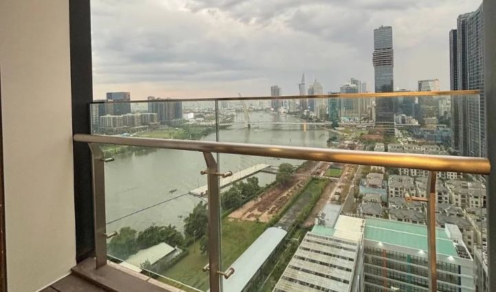 2-Bedroom Luxury Apartment Vinhomes Golden River - $1,704/month 79sqm 1,704 USD/month