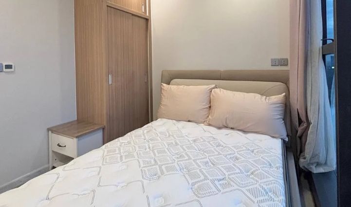 2-Bedroom Luxury Apartment Vinhomes Golden River - $1,704/month 79sqm 1,704 USD/month