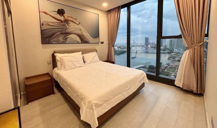 2-Bedroom Luxury Apartment Vinhomes Golden River - $1,704/month 79sqm 1,704 USD/month