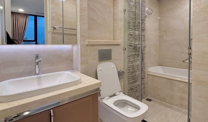 2-Bedroom Luxury Apartment Vinhomes Golden River - $1,704/month 79sqm 1,704 USD/month