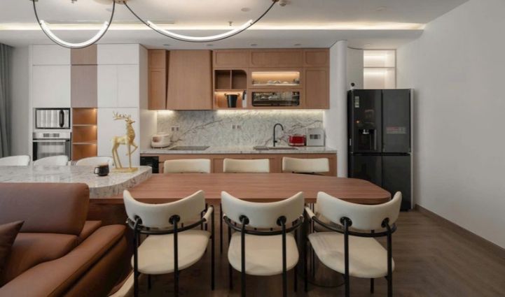 3-Bedroom Luxury Apartment at Vinhomes Golden River, District 1 118sqm 2,083 USD/month