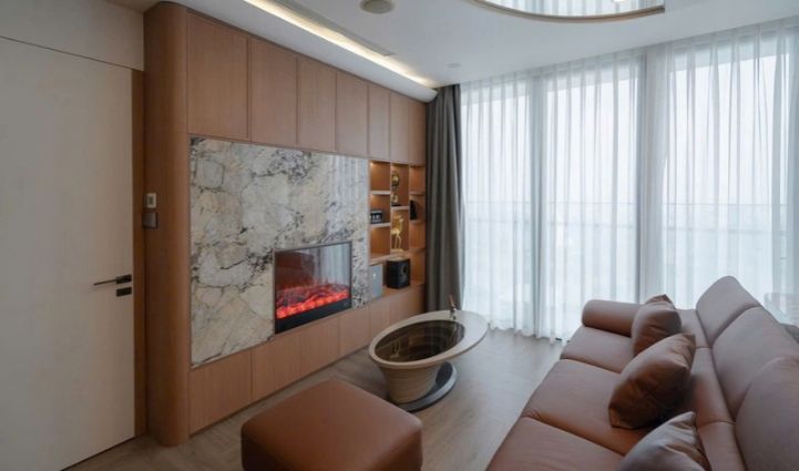 3-Bedroom Luxury Apartment at Vinhomes Golden River, District 1 118sqm 2,083 USD/month
