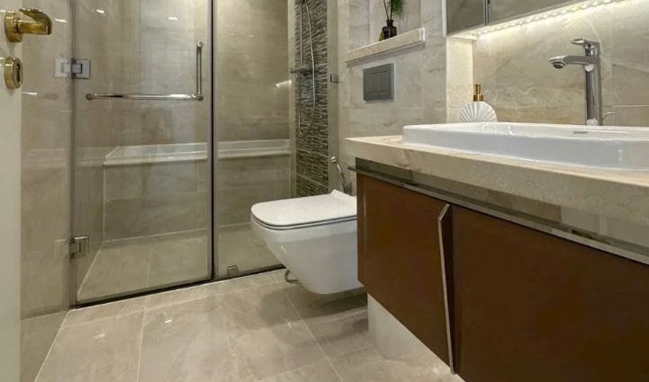 3-Bedroom Luxury Apartment at Vinhomes Golden River, District 1 118sqm 2,083 USD/month