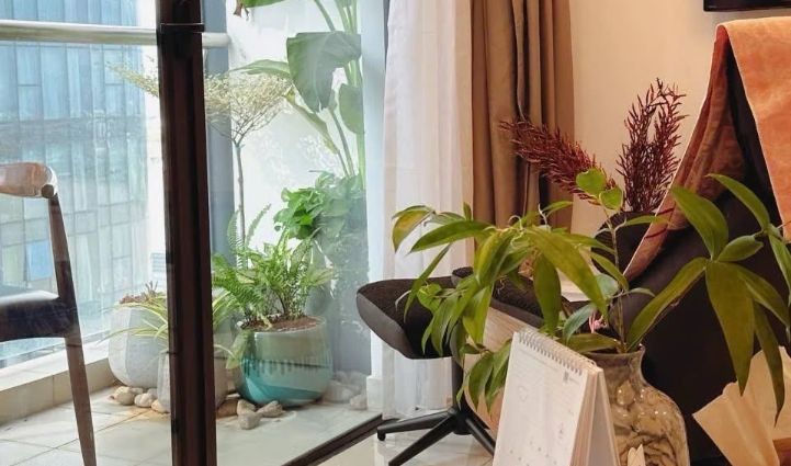 2-Bedroom Apartment Vinhomes Golden River - $1,174/month 78sqm 1,174 USD/month