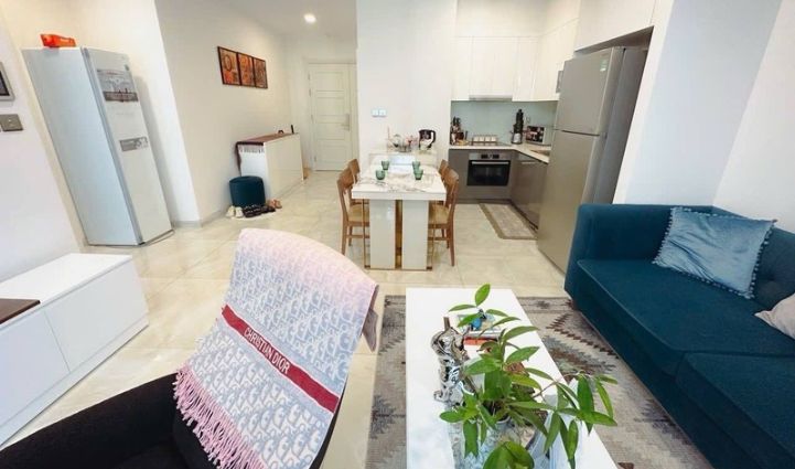 2-Bedroom Apartment Vinhomes Golden River - $1,174/month 78sqm 1,174 USD/month