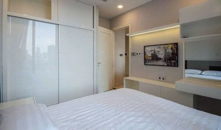 1-Bedroom Apartment Vinhomes Golden River, Saigon Ward - $947/month 50sqm 947 USD/month