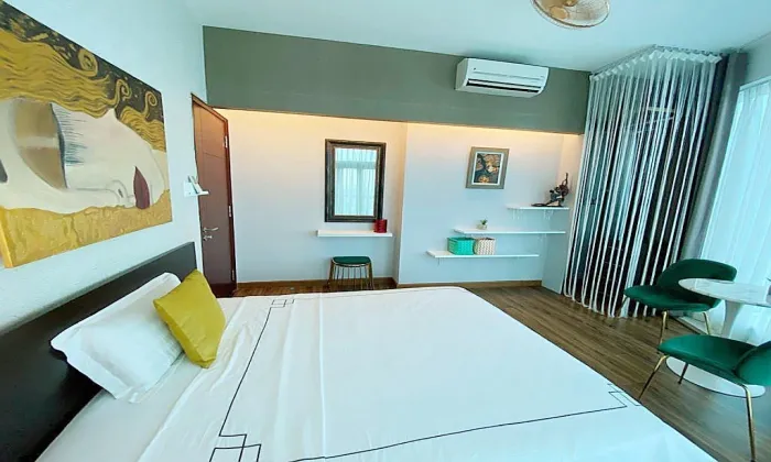 Incredible View Of Two Bedroom Sailing Tower Apartment For Rent in District 1 HCMC 90sqm 1,300 USD/month