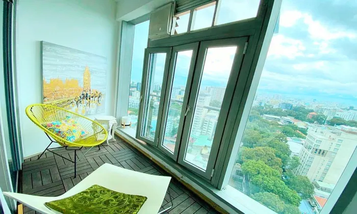 Incredible View Of Two Bedroom Sailing Tower Apartment For Rent in District 1 HCMC 90sqm 1,300 USD/month