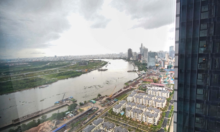 Lovely Unit  Vinhomes Golden River Apartment for rent HCMC