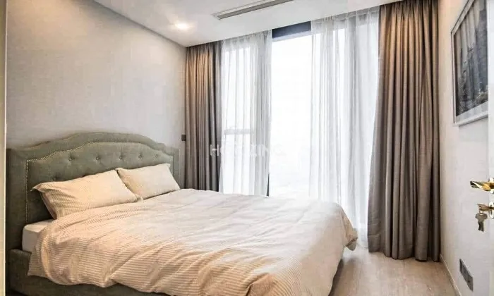 Good Quality Apartment For Rent in Vinhome Golden River HCM 70sqm 1,300 USD/month