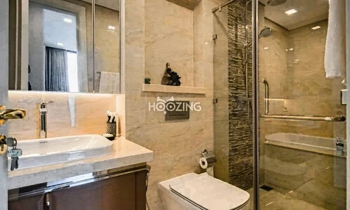 Good Quality Apartment For Rent in Vinhome Golden River HCM 70sqm 1,300 USD/month