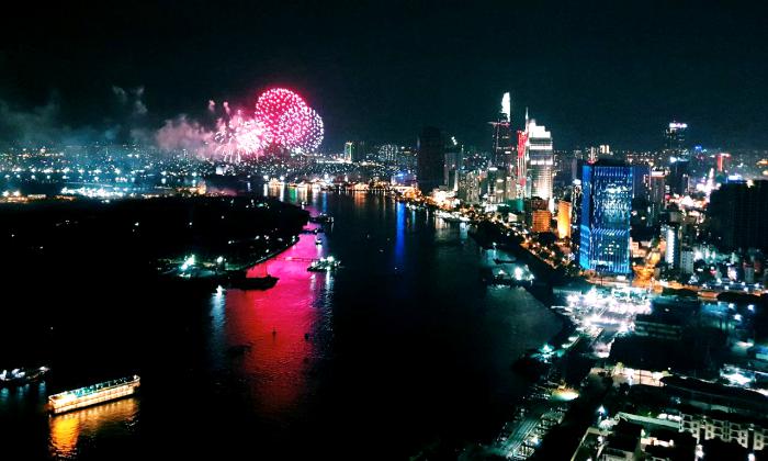 One Bed Vinhomes Golden River Apartment for rent HCMC