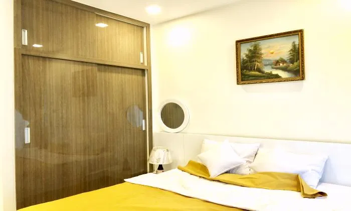 Nice Vinhomes Golden River Apartment For Rent HCMC 70sqm 1,300 USD/month