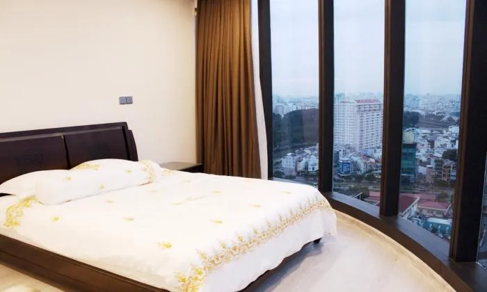 Corner Unit Vinhomes Golden River Apartment for rent HCMC 101sqm 2,200 USD/month