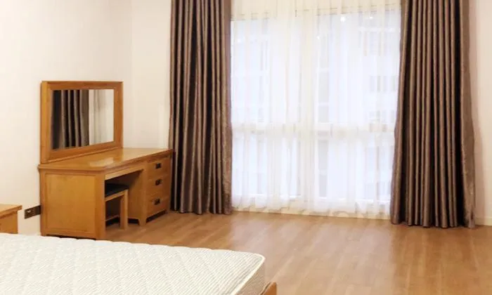 Nice Three Bedroom Apartment Estella For Rent in District 2 Ho Chi Minh City 171sqm 2,000 USD/month