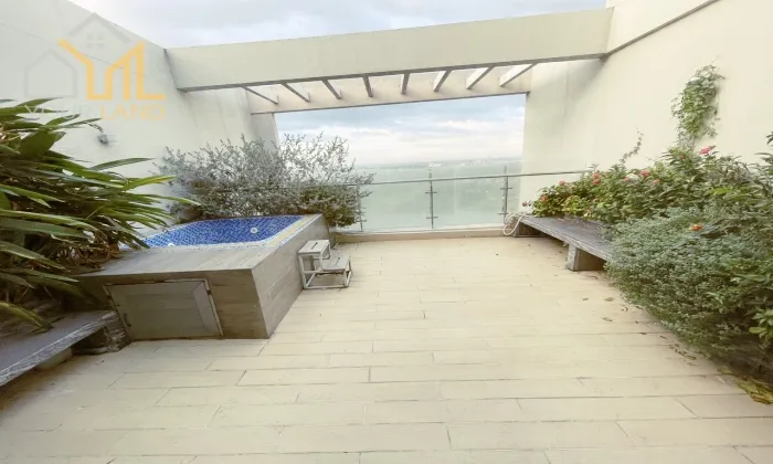 Three Bedroom Penthouse Apartment For Rent in Masteri Thao District 2 HCMC 210sqm 4,300 USD/month