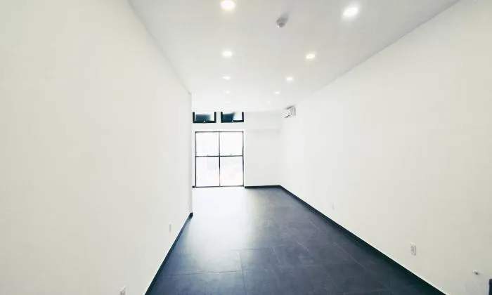 Office For Rent in The Sun Avenue District 2 Ho Chi Minh City 45sqm 550 USD/month
