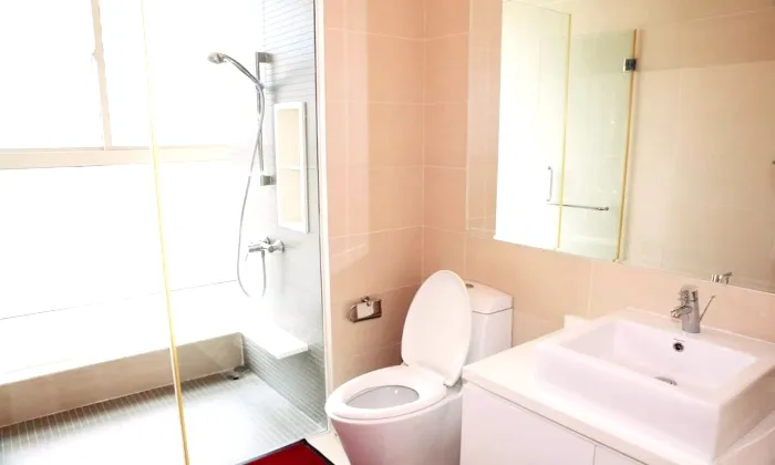 Three Bedroom Apartment With Three Balconies For Rent in The Vista An Phu Thu Duc City 160sqm 1,700 USD/month