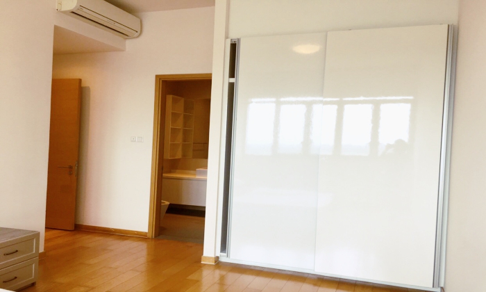 Two Bedroom Apartment Has Balcony For Rent in The Vista An Phu Thu Duc City