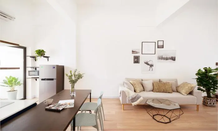 Stunning Renovated One Bedroom Apartment District 3 HCMC 70sqm 950 USD/month