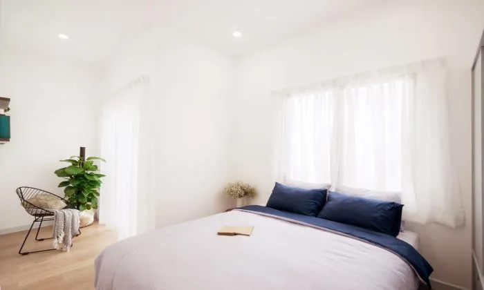 Stunning Renovated One Bedroom Apartment District 3 HCMC 70sqm 950 USD/month