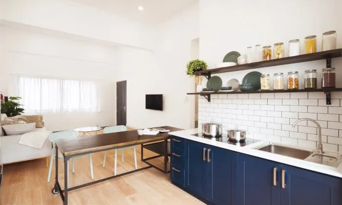 Stunning Renovated One Bedroom Apartment District 3 HCMC 70sqm 950 USD/month