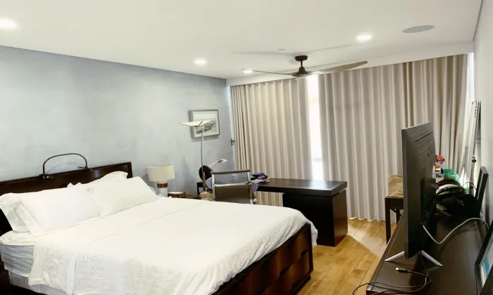 Beautiful Penthouse City Garden Apartment in Binh Thanh HCMC 300sqm 5,000 USD/month