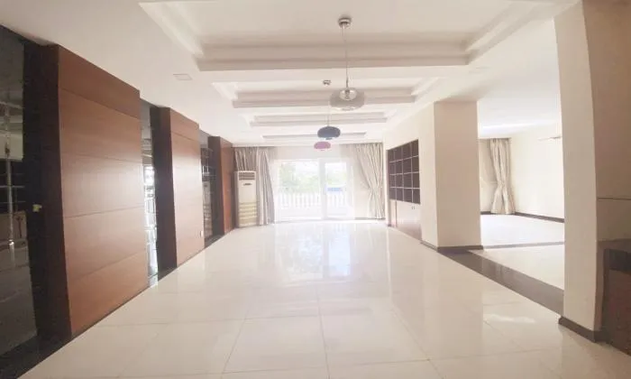 House For Rent in alley Nguyen Van Huong Thao Dien Ho Chi Minh 300sqm 2,000 USD/month