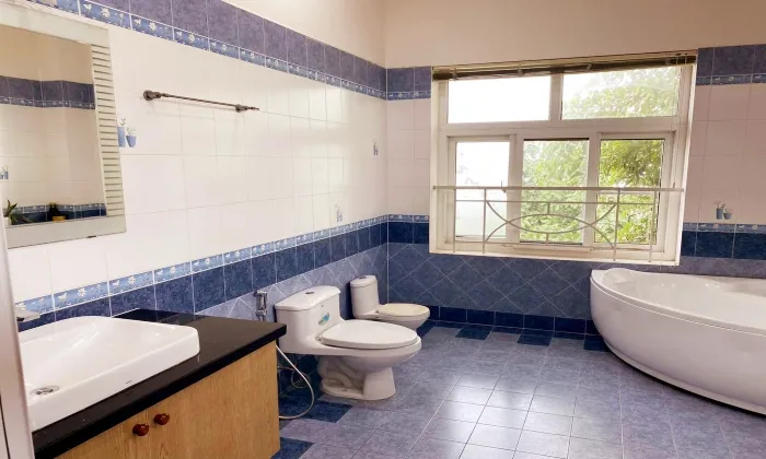 Four Bedroom House For Rent in Road 25 Binh An Ward Thu Duc City 300sqm 2,000 USD/month