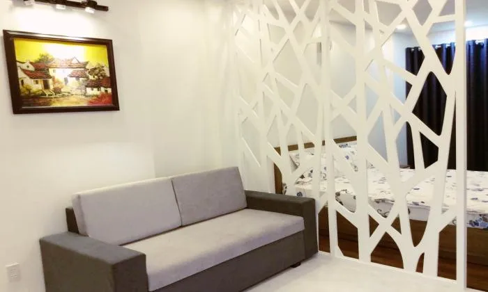 Lovely Serviced Apartment Near Le Van Tam Park, District 1, HCM City 42sqm 400 USD/month